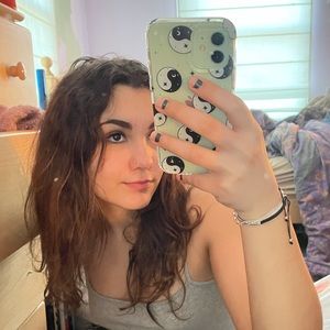 Meet your Posher, Lexie